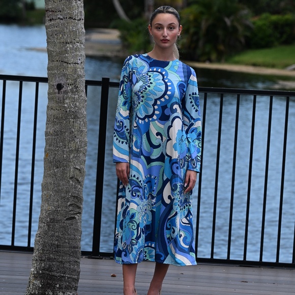 DEVORAH'S SECRET Modest Midi Dress Modern Floral Blue /Regular& Plus sizes - Picture 7 of 7